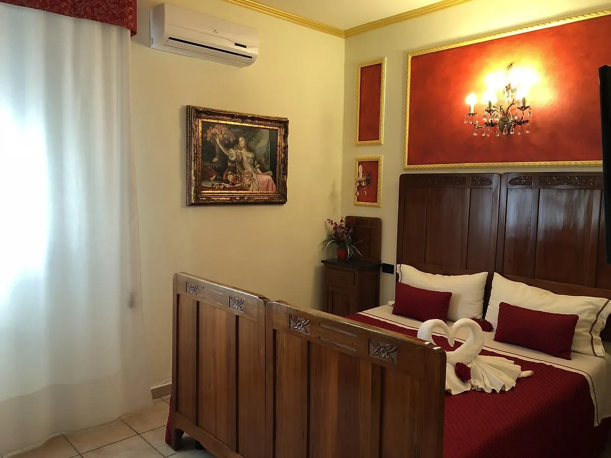 La Dea Hestia Otel Bosa 0*,